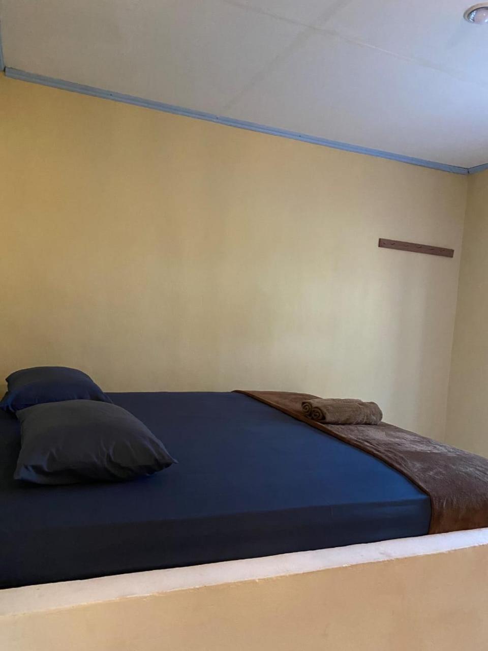 Surf Homestay Katiet ภายนอก รูปภาพ